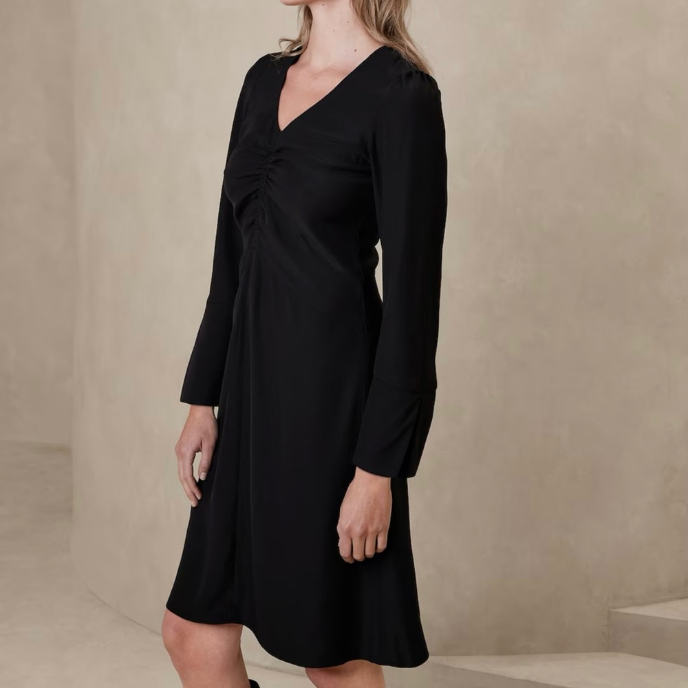 Banana Republic Shirred Midi Dress, NWT, Size 0